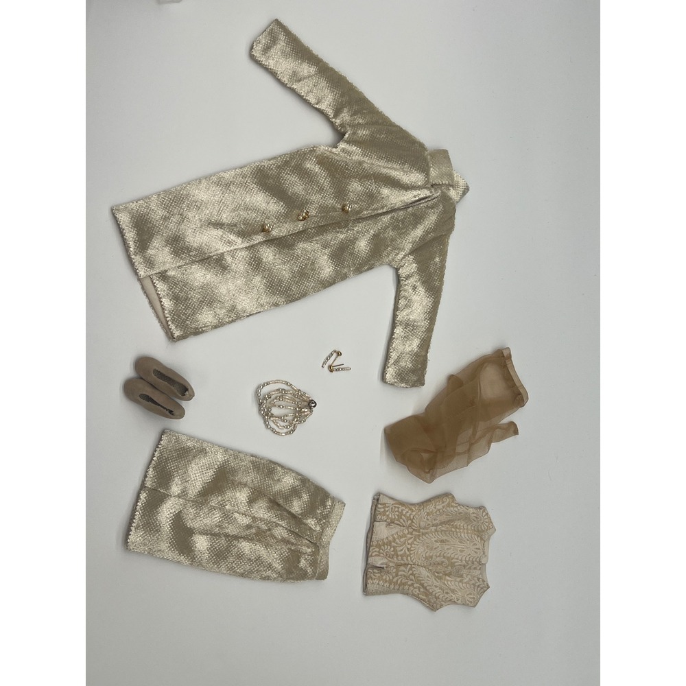 Tonner 16" Wentworth "Collection Premiere" Outfit Only